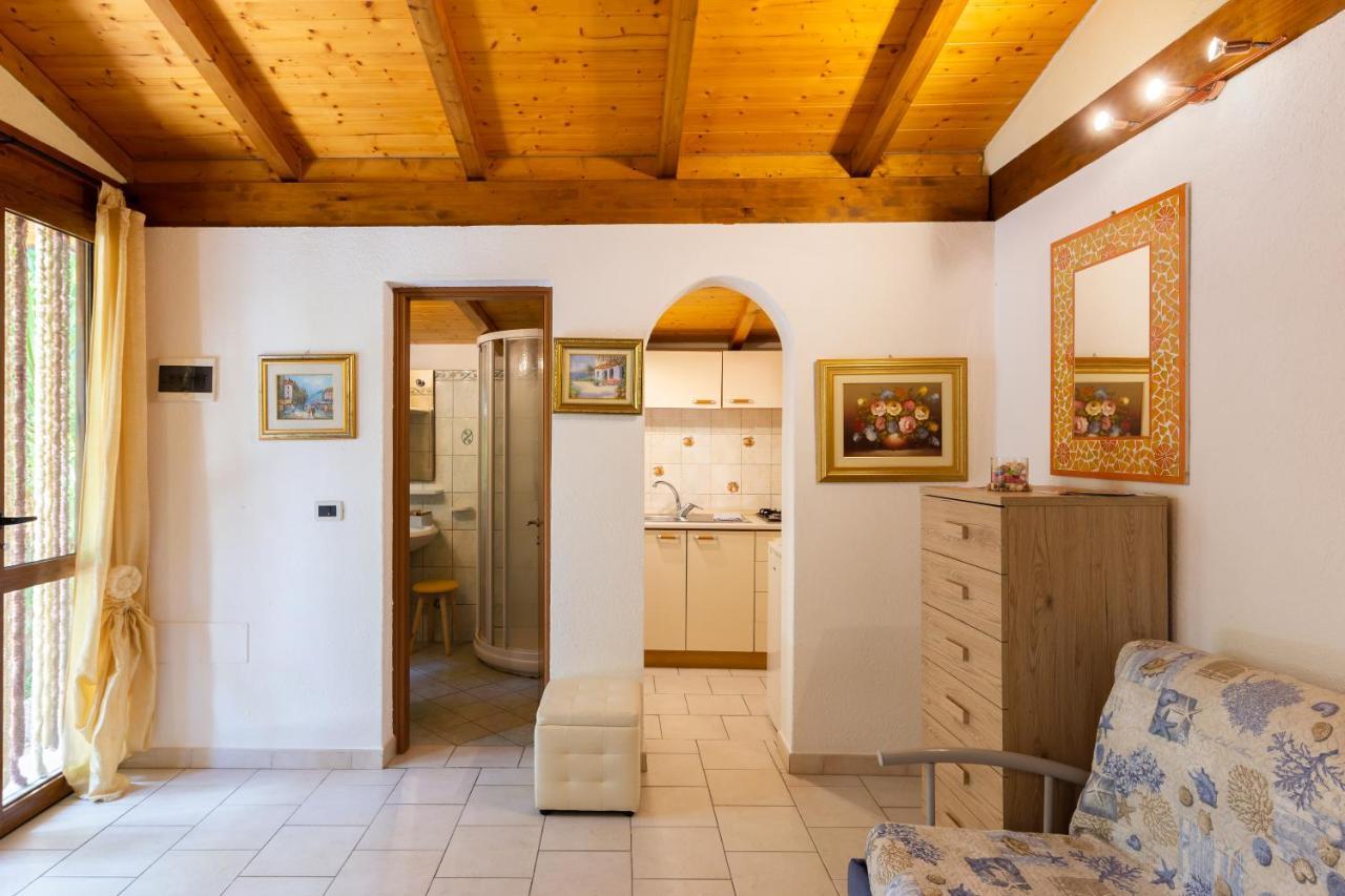 Elbaloves Appartaments Villa Каполивери Екстериор снимка