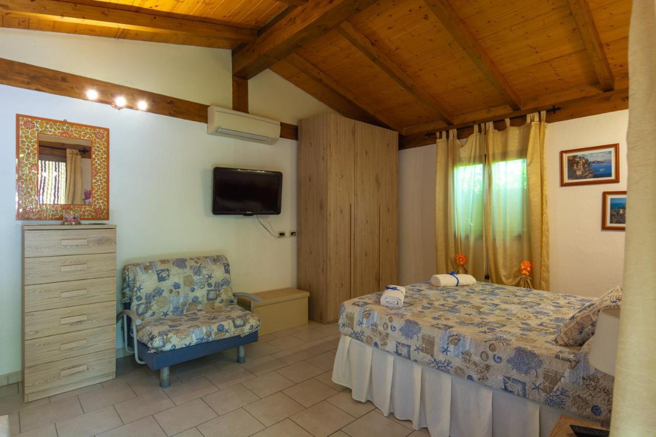 Elbaloves Appartaments Villa Каполивери Екстериор снимка